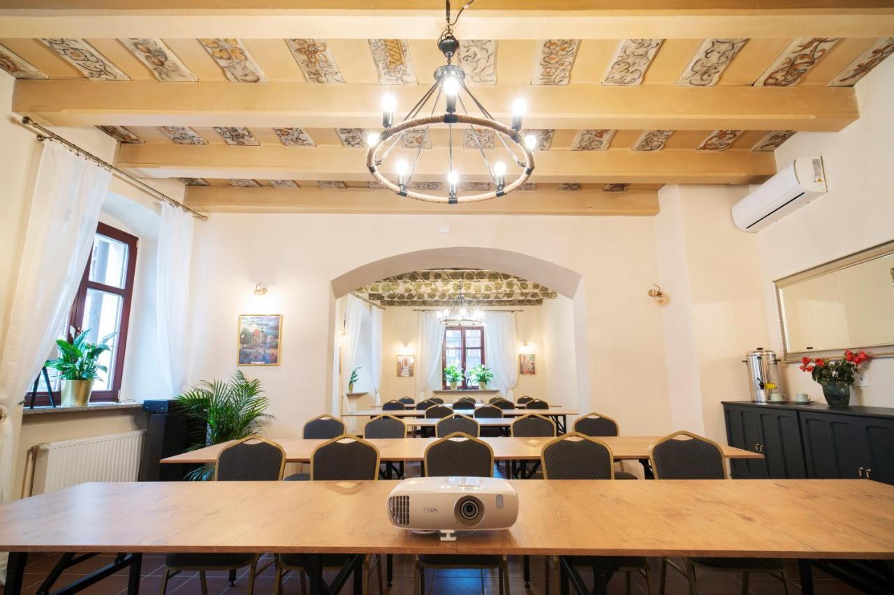 Katedralna Apart'S Legnica Extérieur photo