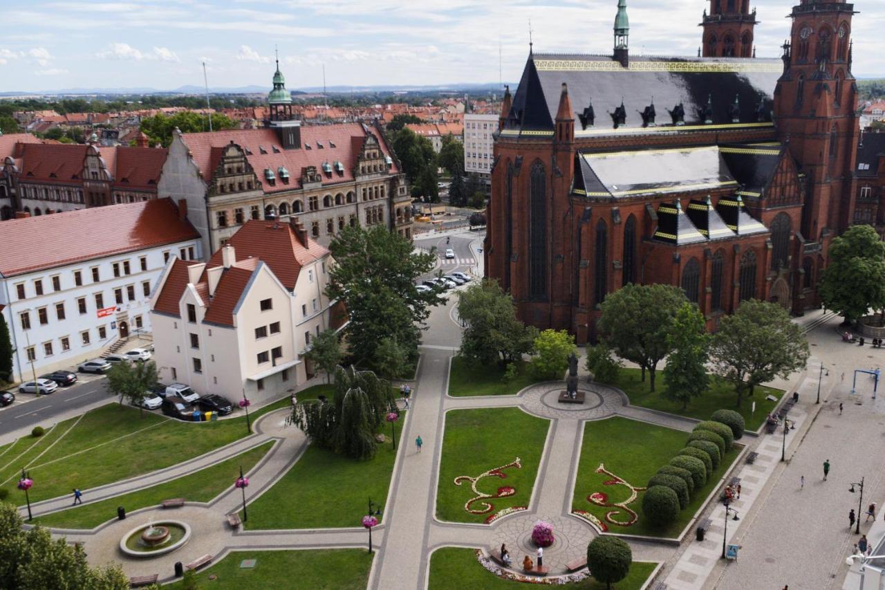 Katedralna Apart'S Legnica Extérieur photo