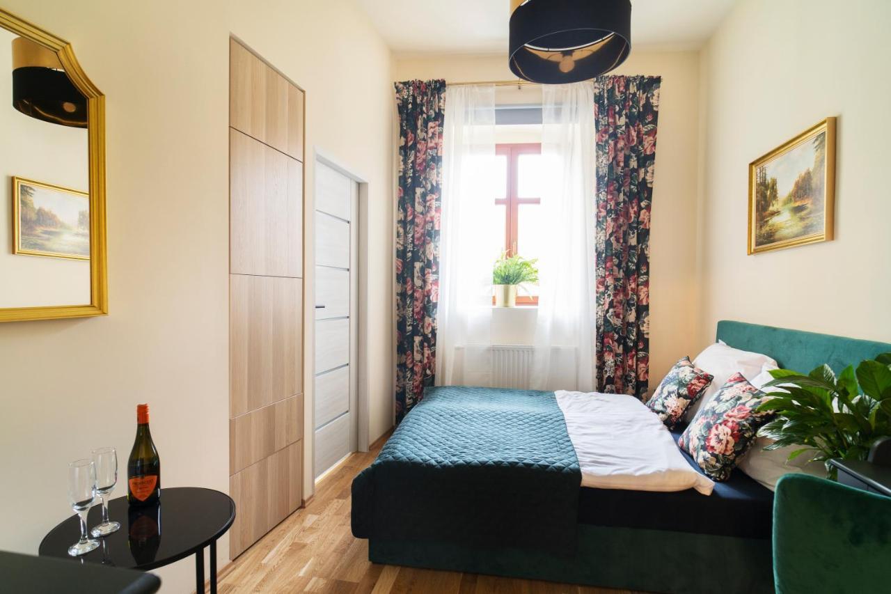 Katedralna Apart'S Legnica Extérieur photo